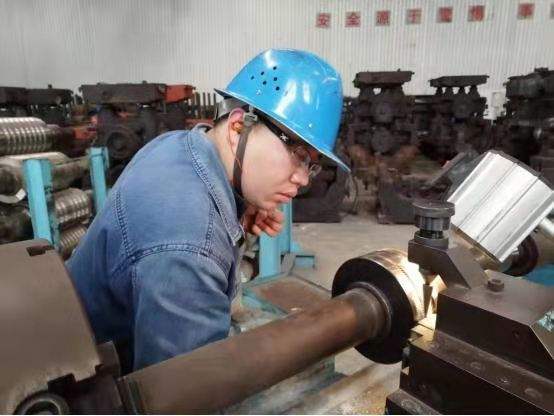 艱苦奮斗,勤奮學習,團結協作——讀《為人民服務》有感 艱苦奮斗,勤奮學習,團結協作——讀《為人民服務》有感