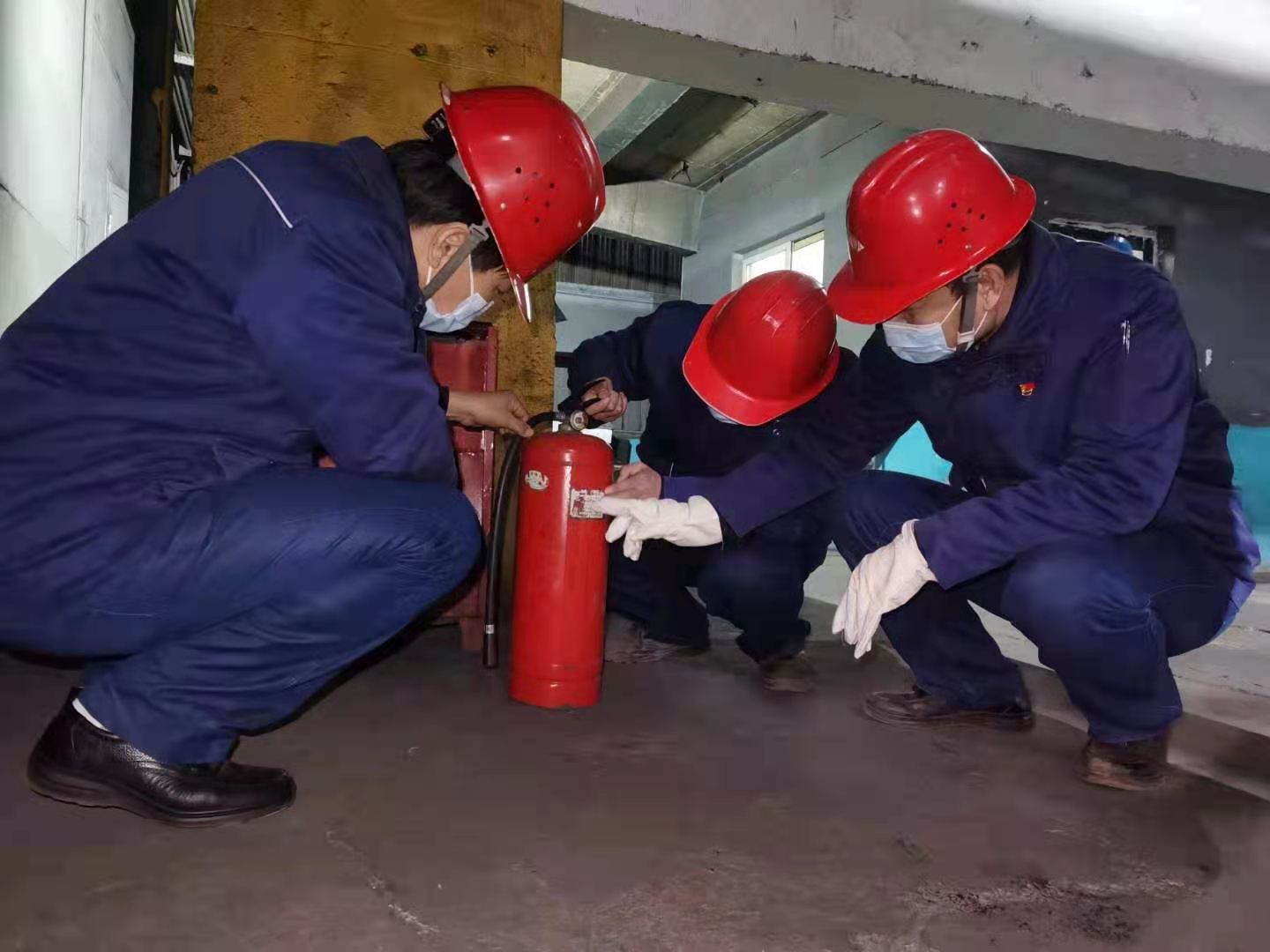 再出實(shí)招,筑牢安全防線 再出實(shí)招,筑牢安全防線