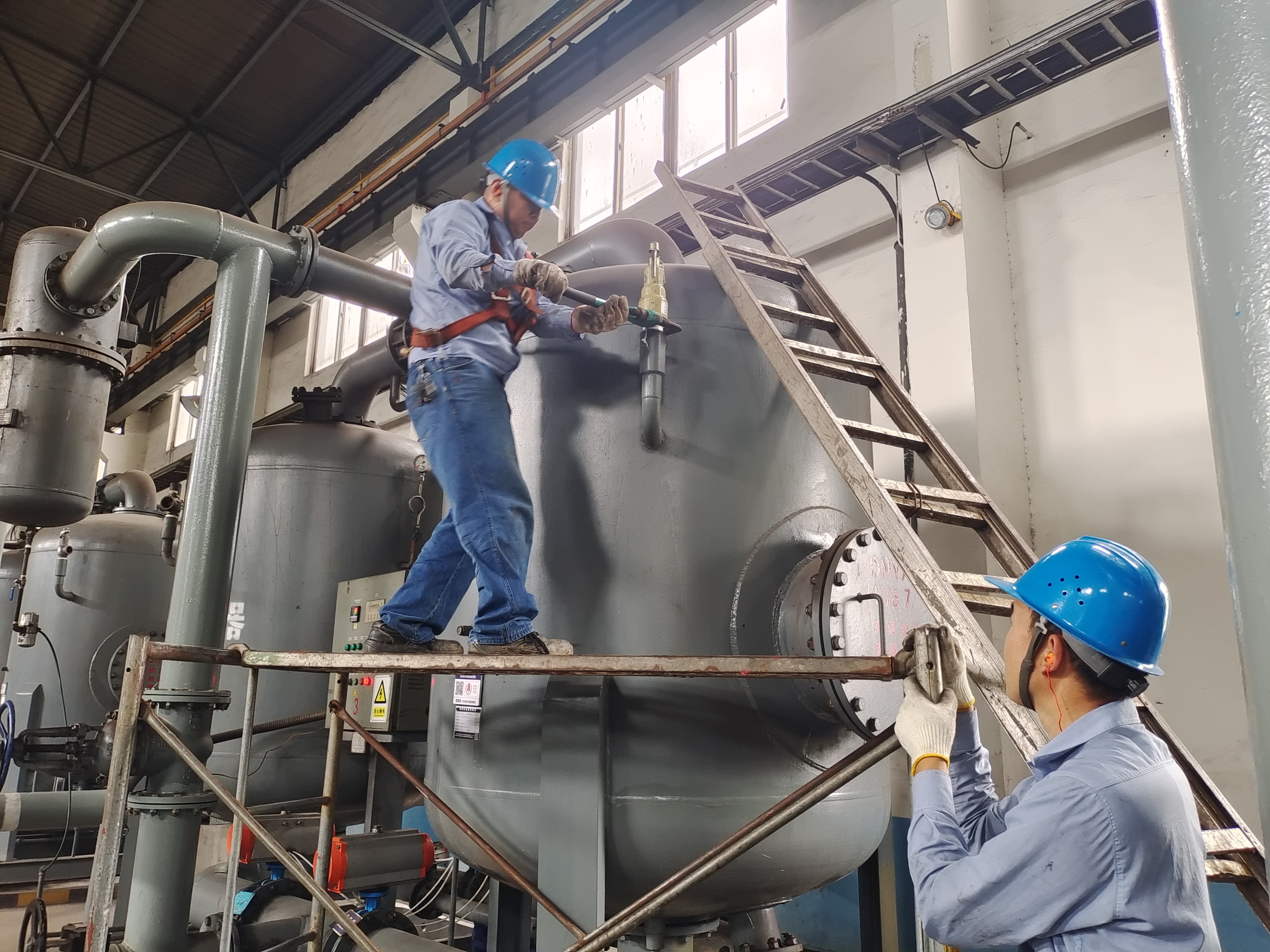 三個嚴抓,筑牢安全生產“前沿陣地” 三個嚴抓,筑牢安全生產“前沿陣地”