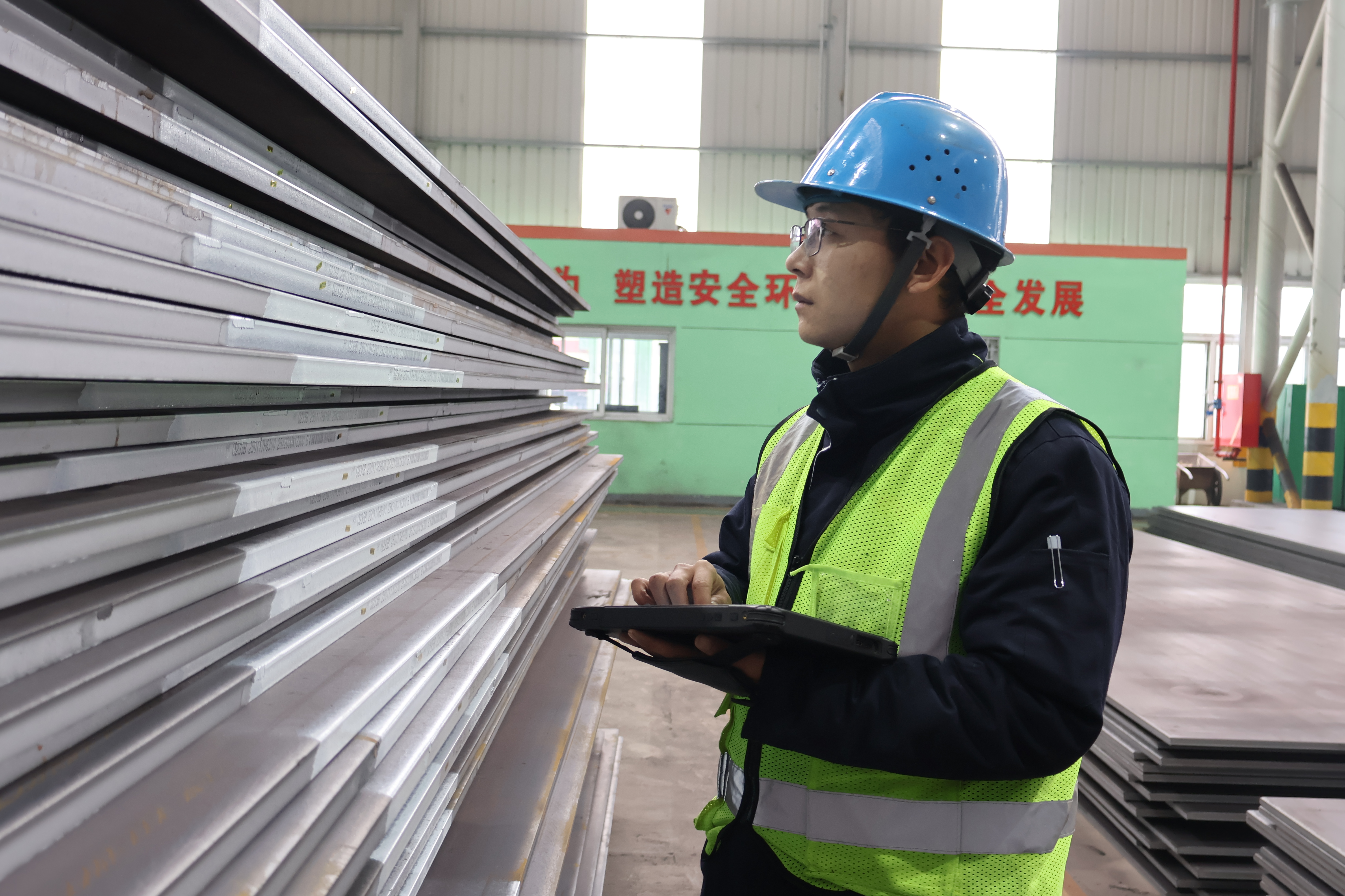 微光匯聚 他們是平凡崗位中的不凡力量 微光匯聚 他們是平凡崗位中的不凡力量