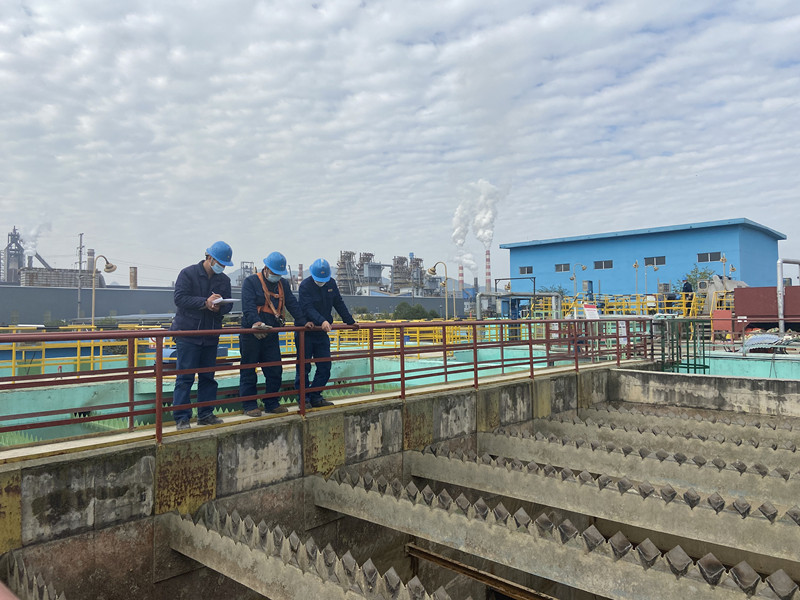 嚴(yán)抓細(xì)管 織密 “安全網(wǎng)” 嚴(yán)抓細(xì)管 織密 “安全網(wǎng)”