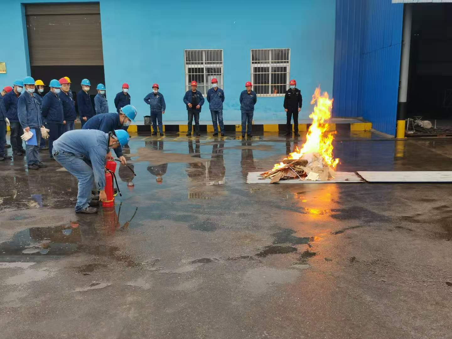 保衛部精心“裝臺”“唱”好百日安全壓軸戲 保衛部精心“裝臺”“唱”好百日安全壓軸戲