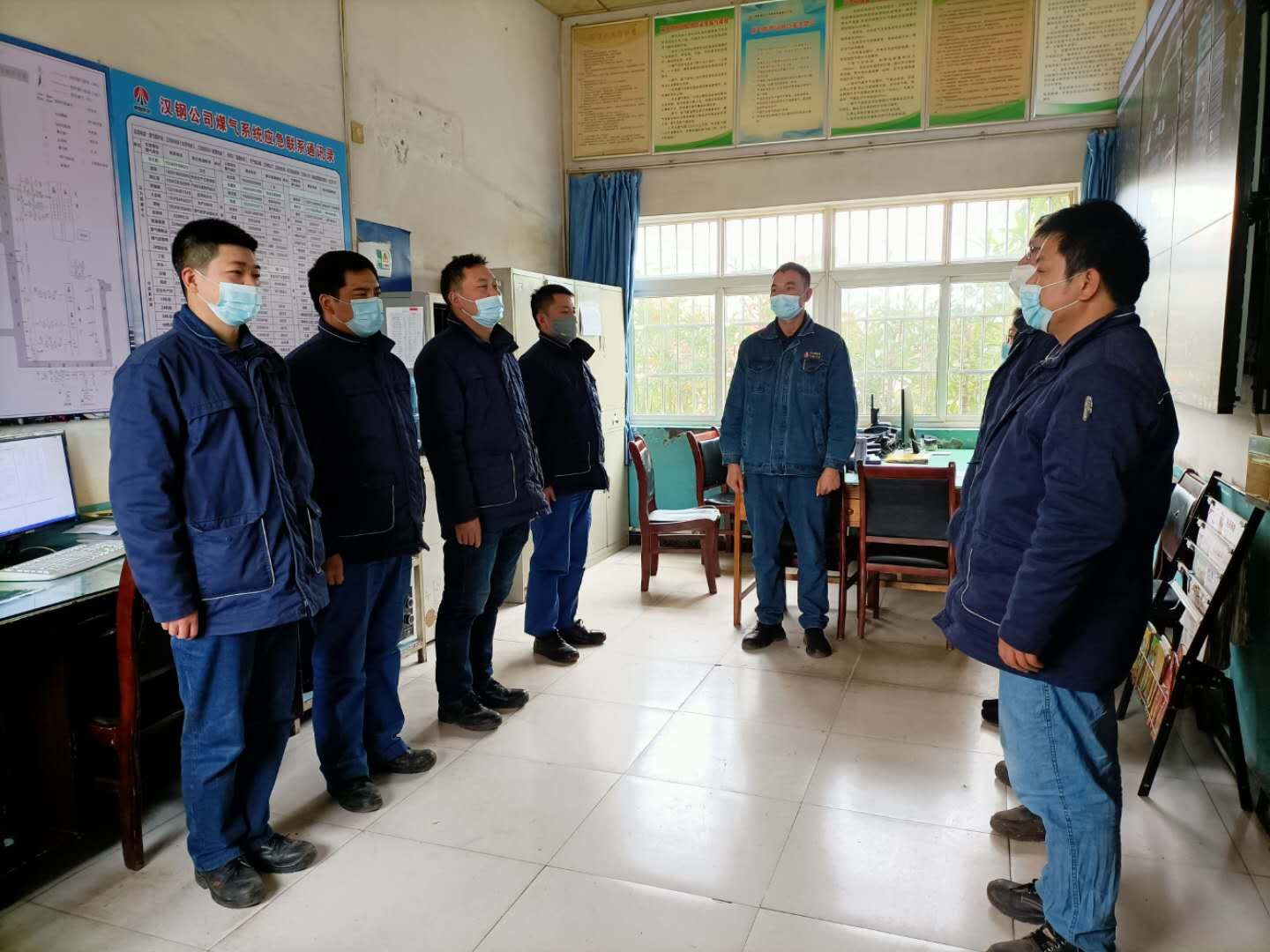 “三步走”讓青工成為安全“哨兵” “三步走”讓青工成為安全“哨兵”